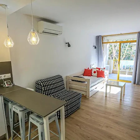 Catalunya Grace - Only Families Apartment